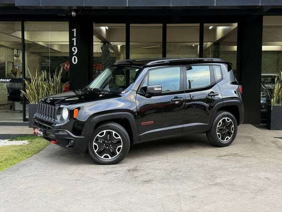 JEEP RENEGADE 2.0 16V TURBO DIESEL TRAILHAWK 4P 4X4 AUTOMÁTICO JEEP RENEGADE 2.0 16V TURBO DIESEL TRAILHAWK 4P 4X4 AUTOMÁTICO